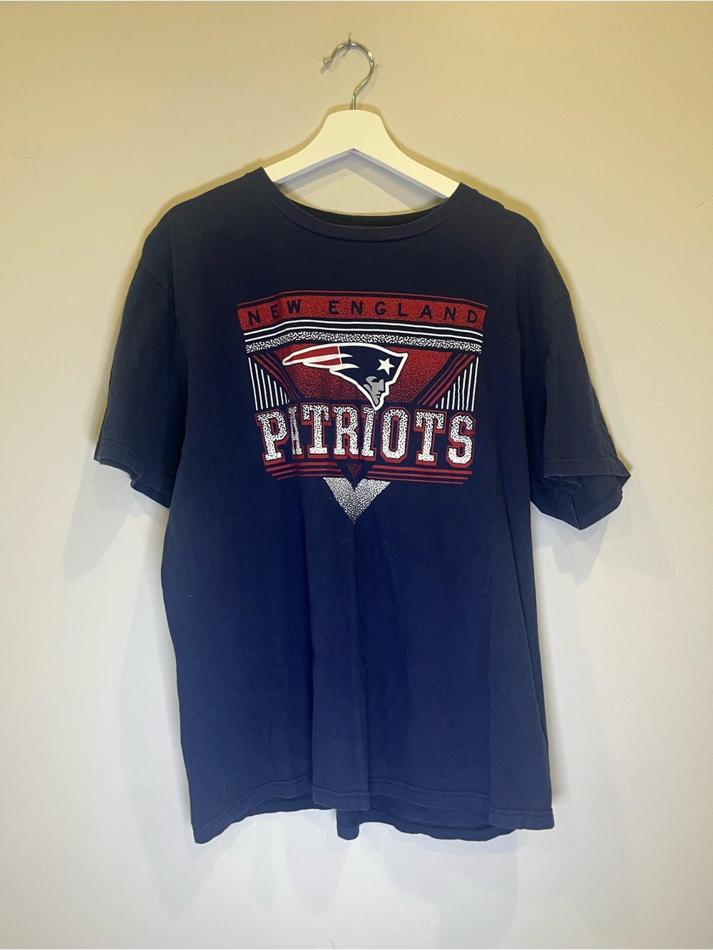 Majestic Navy New England Patriots Graphic Tee - Red & White Accents